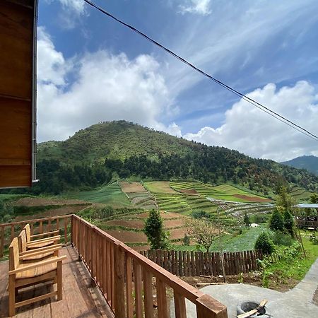 Satha Private Villa Dieng Banjarnegara Exteriör bild