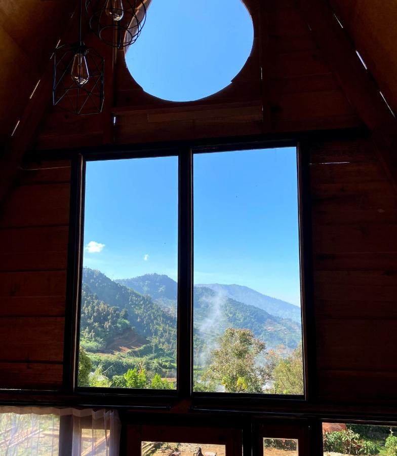 Satha Private Villa Dieng Banjarnegara Exteriör bild