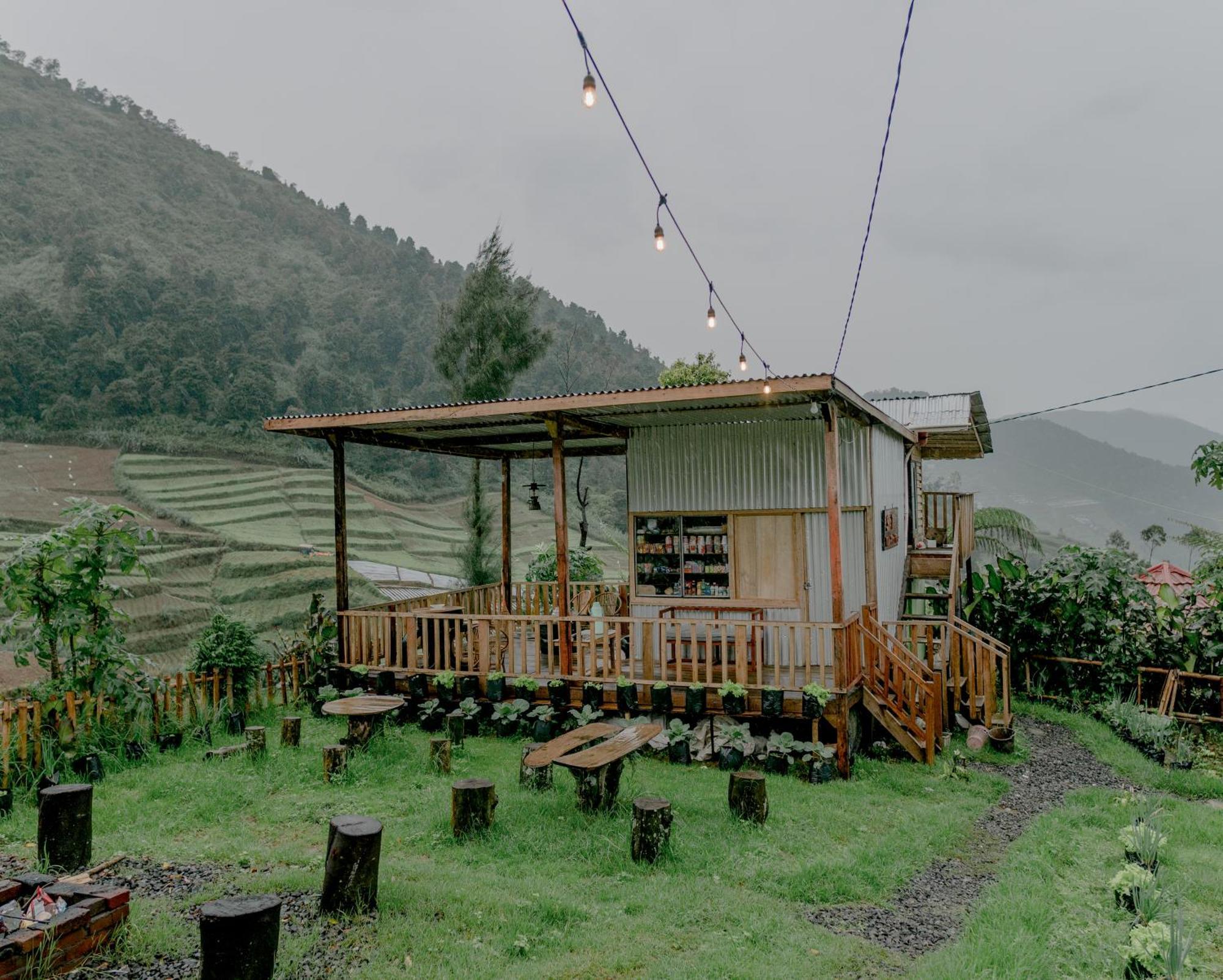 Satha Private Villa Dieng Banjarnegara Exteriör bild
