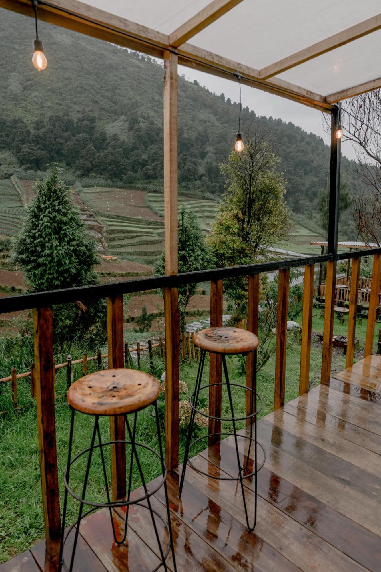Satha Private Villa Dieng Banjarnegara Exteriör bild